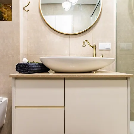 Apartment Active Gold