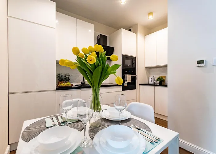 Active Gold Apartment